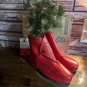 Vintage 1950’s Red Ball Thermo-lites Boots New Old Stock Never Worn Gift Display